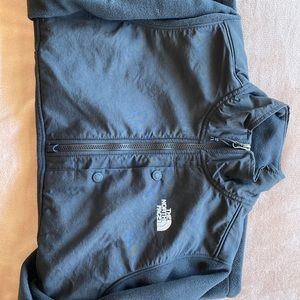 North face pullover